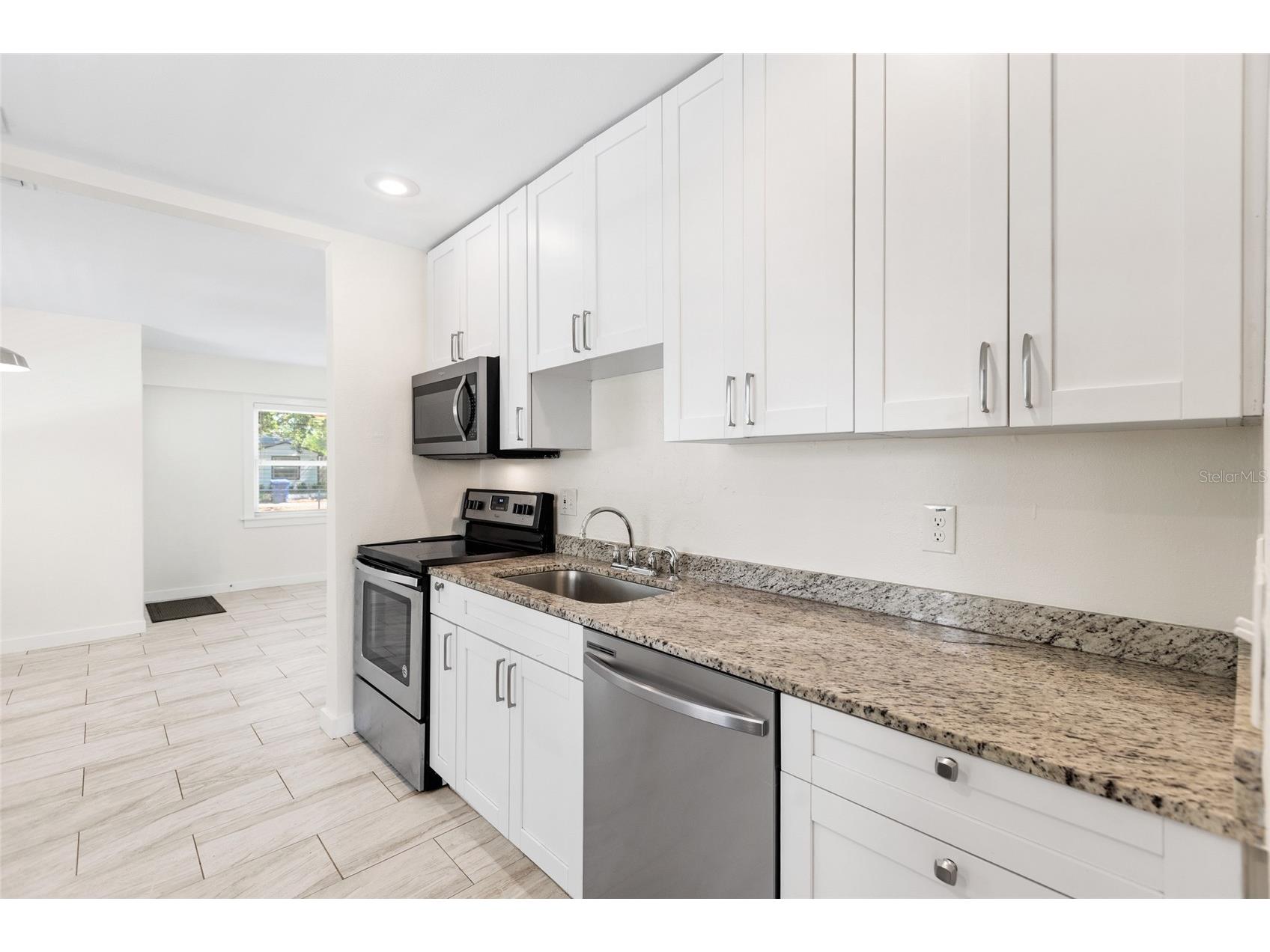 1901 E Shadowlawn Avenue Tampa FL 33610 TB8502680 image24