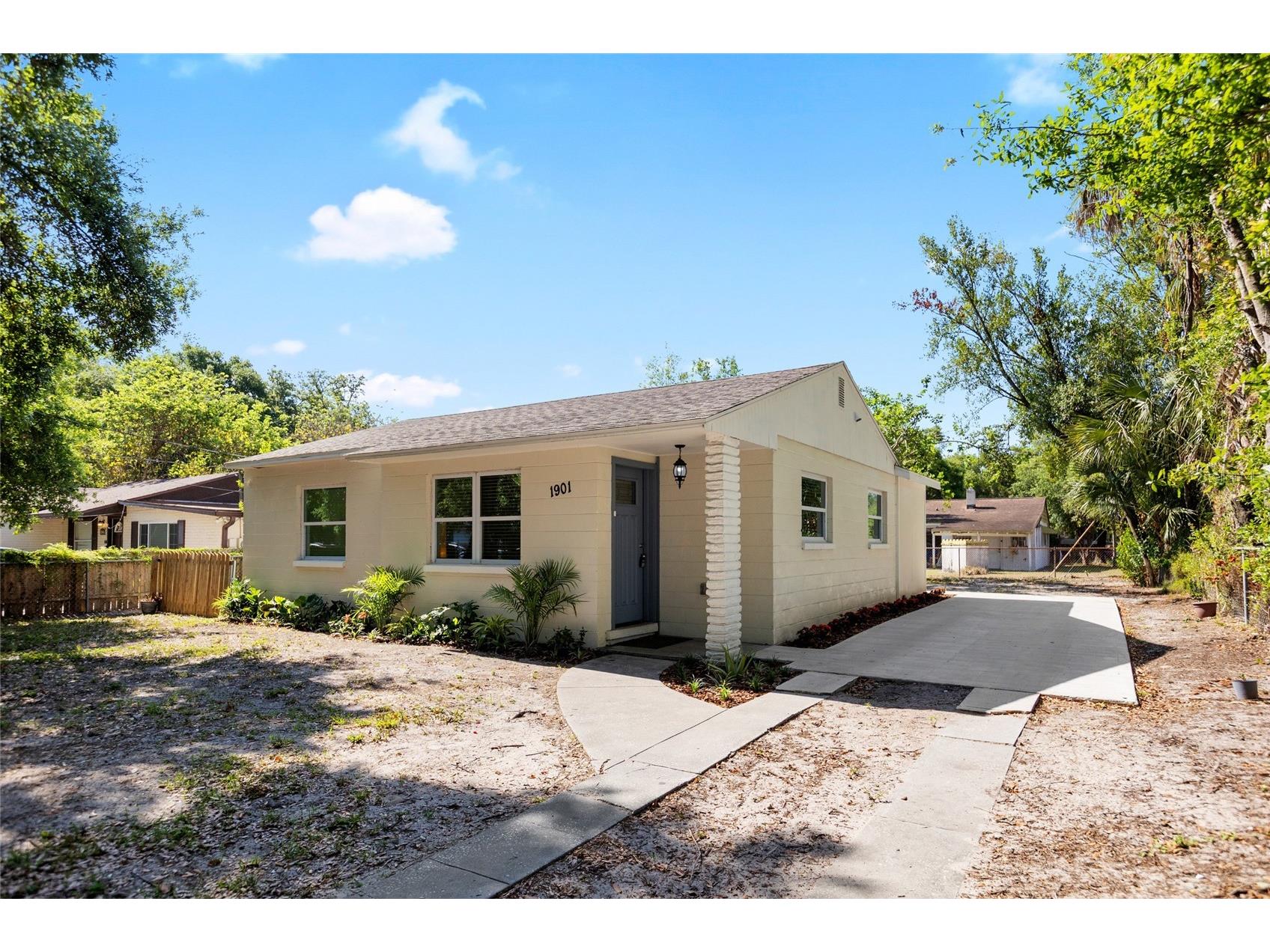 1901 E Shadowlawn Avenue Tampa FL 33610 TB8502680 image3