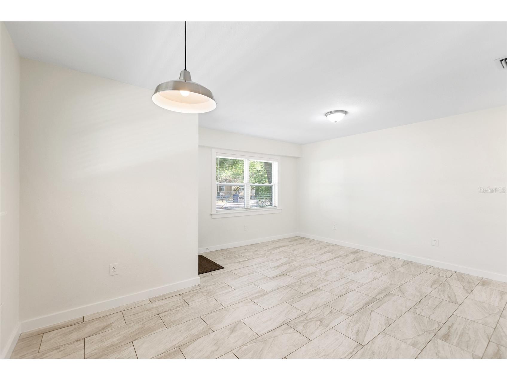 1901 E Shadowlawn Avenue Tampa FL 33610 TB8502680 image6