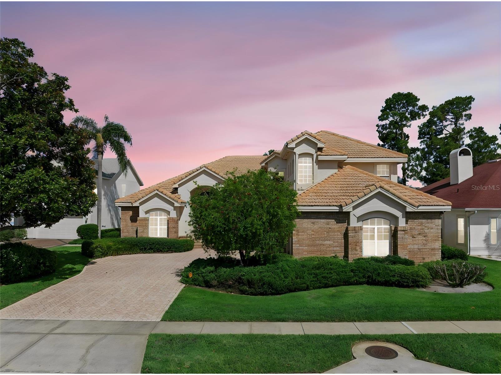 1901 Edgewater Drive Mount Dora FL 32757 - LAKE LOCH LEVEN G5114826 image1