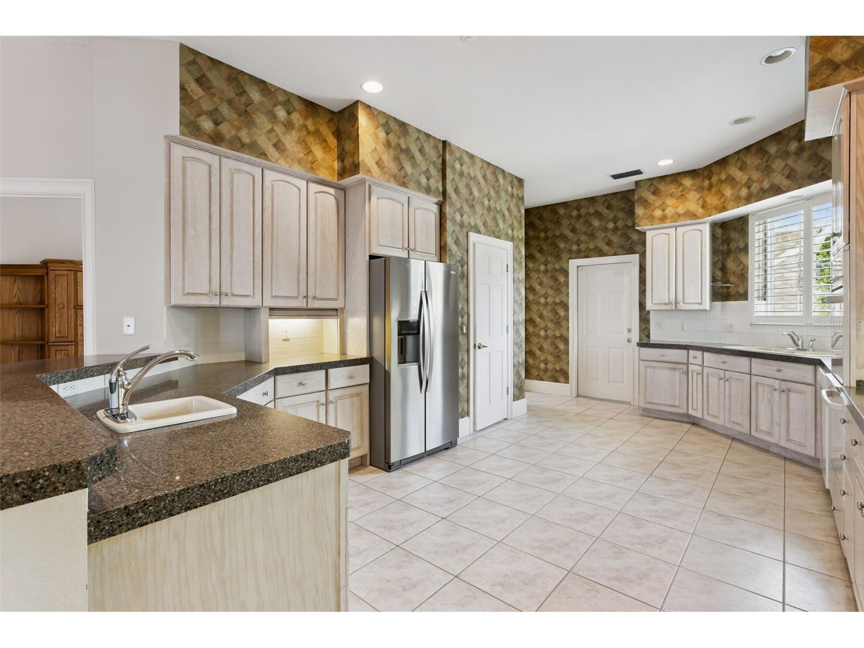 1901 Edgewater Drive Mount Dora FL 32757 - LAKE LOCH LEVEN G5114826 image15