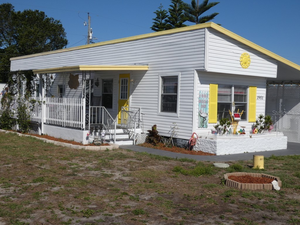 1901 Hess Drive Holiday FL 34691 W7843724 image1