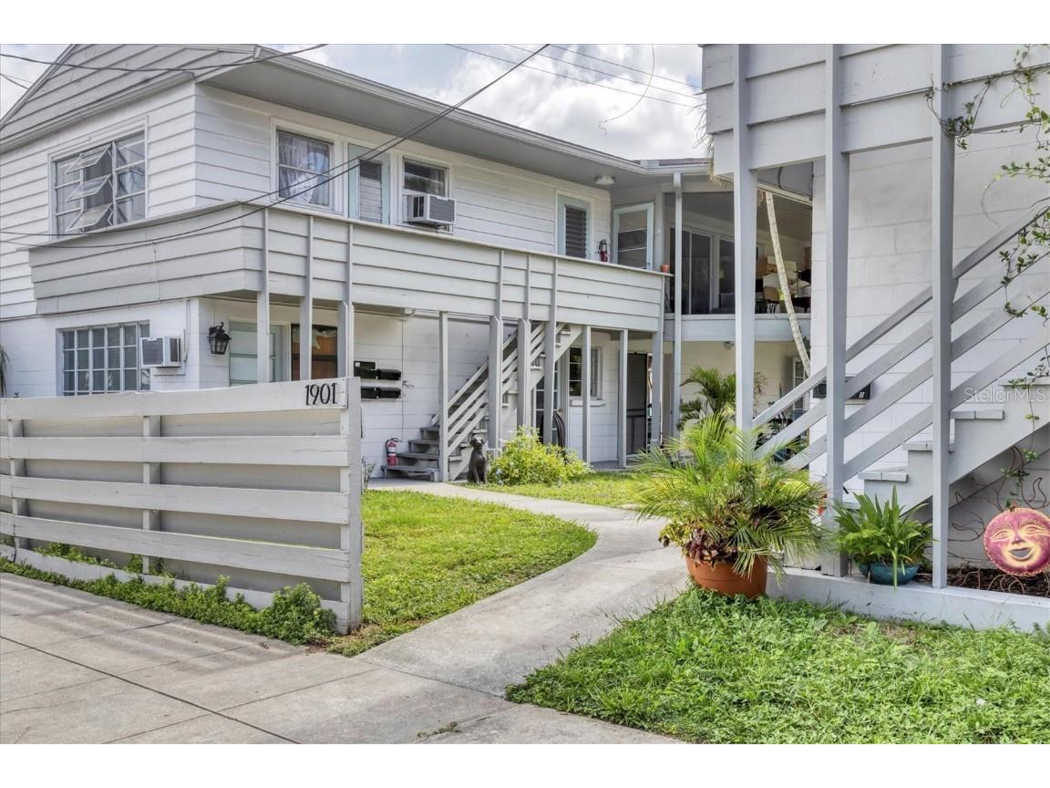 1901 Hyde Park St #G Sarasota FL 34239 A4579243 image1