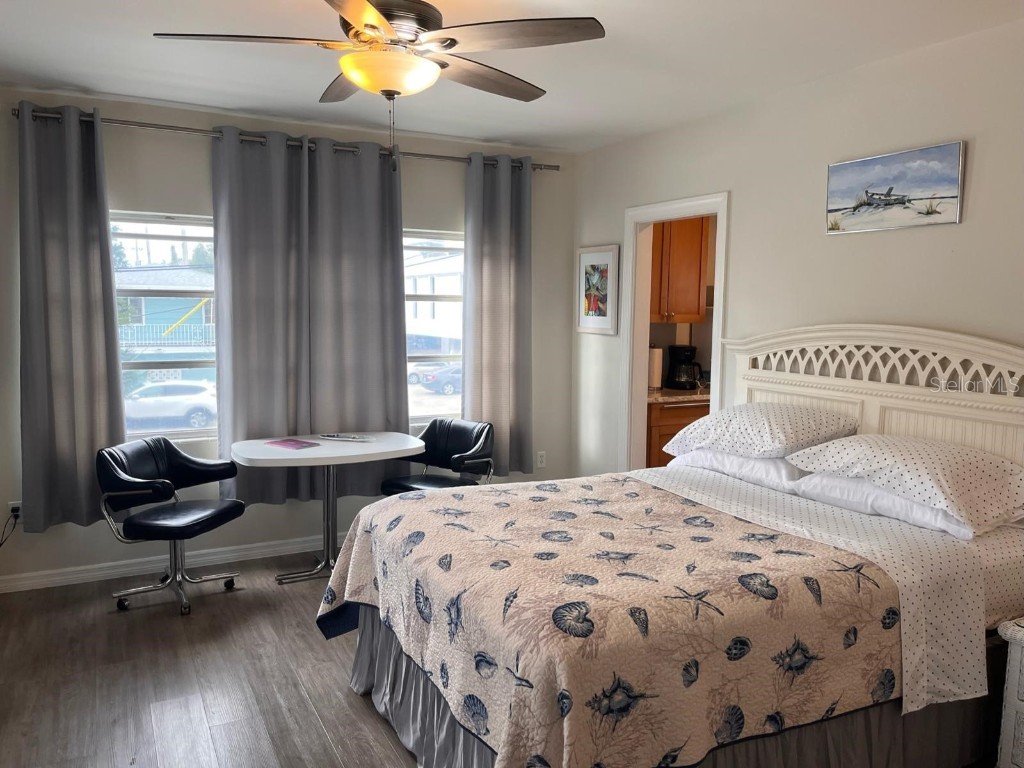 1901 Hyde Park St #G Sarasota FL 34239 A4623194 image2