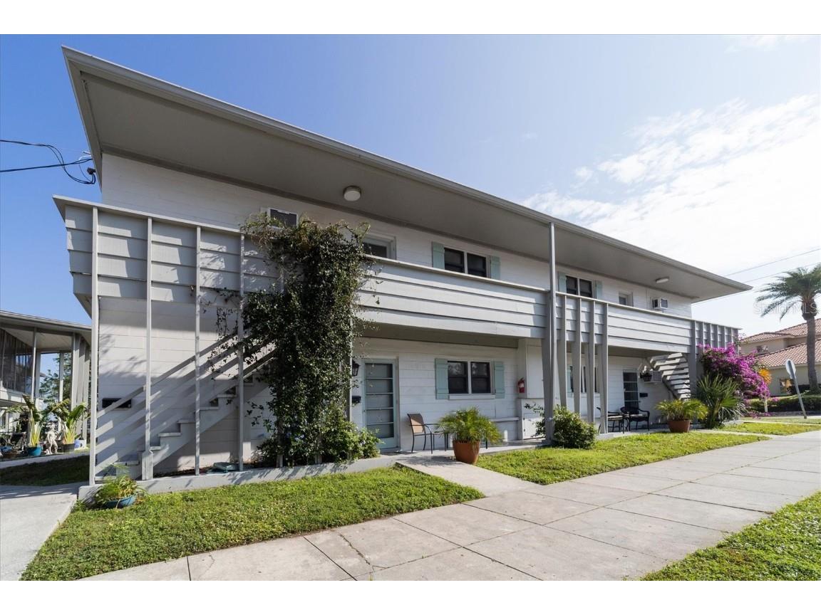 1901 Hyde Park Street #C Sarasota FL 34239 A4632340 image1