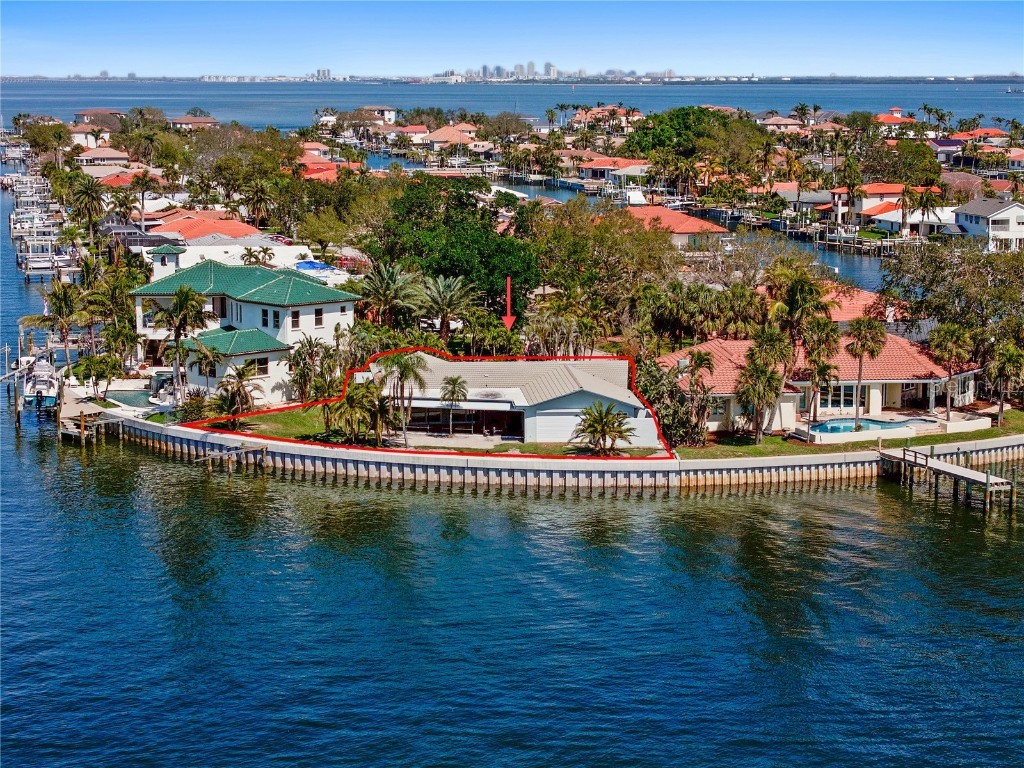 1901 Illinois Avenue NE Saint Petersburg FL 33703 - TAMPA BAY TB8357545 image1