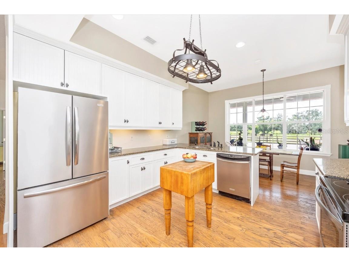 1901 Joshua Drive Sarasota FL 34240 A4663101 image19