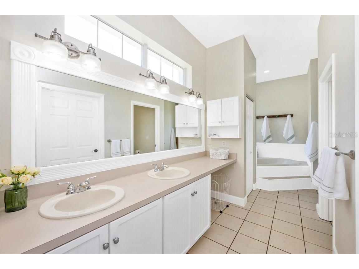 1901 Joshua Drive Sarasota FL 34240 A4663101 image34