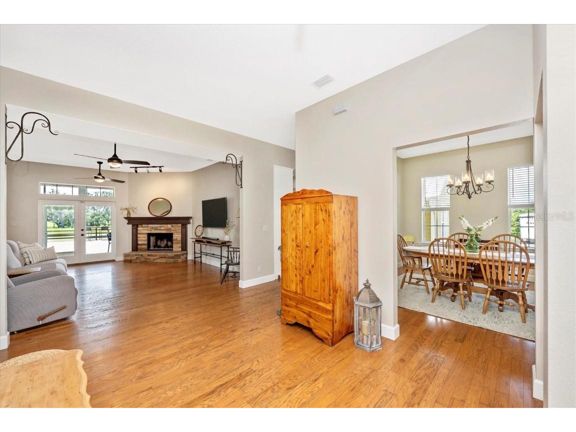 1901 Joshua Drive Sarasota FL 34240 A4663101 image7