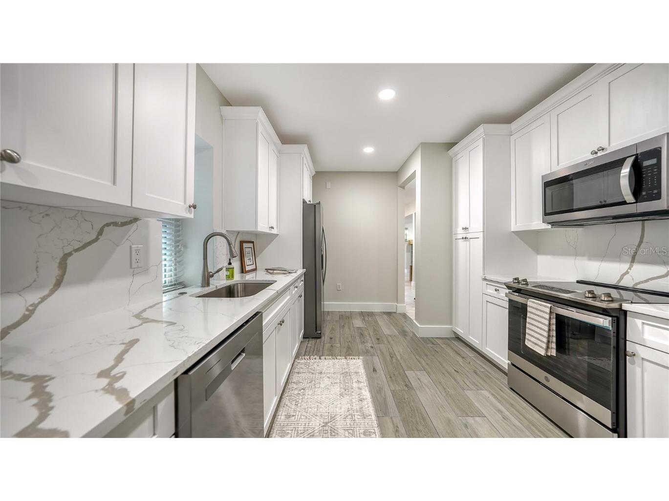 1901 Morrill Street Sarasota FL 34236 A4668387 image15