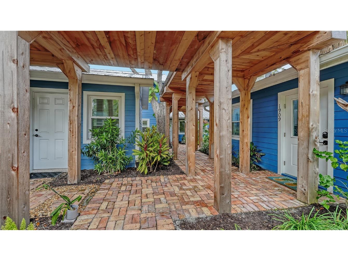 1901 Morrill Street Sarasota FL 34236 A4668387 image21