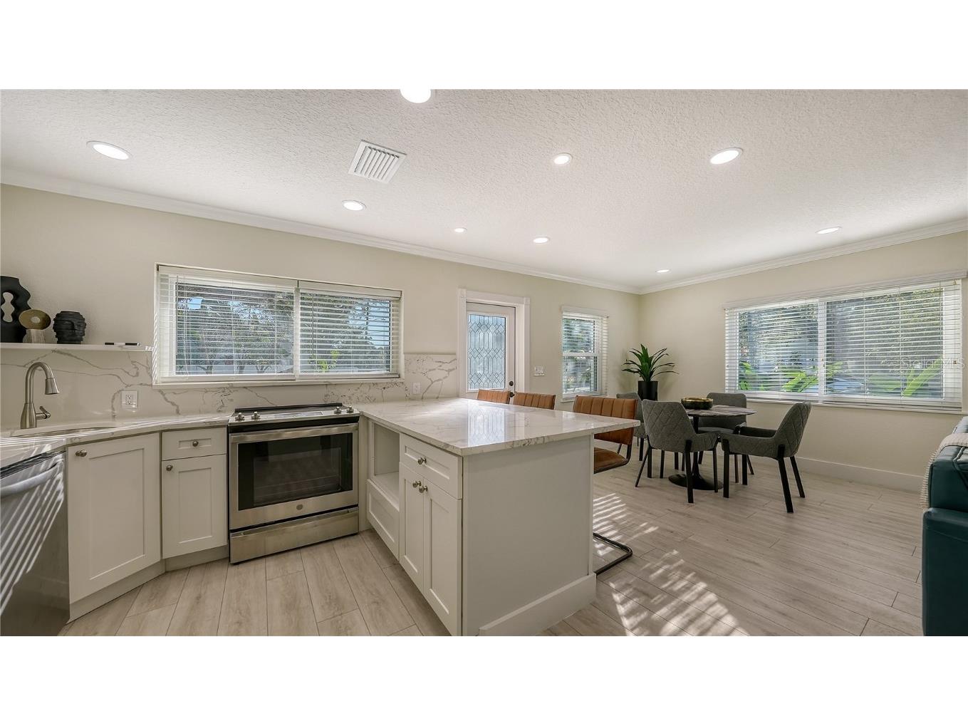 1901 Morrill Street Sarasota FL 34236 A4668387 image38