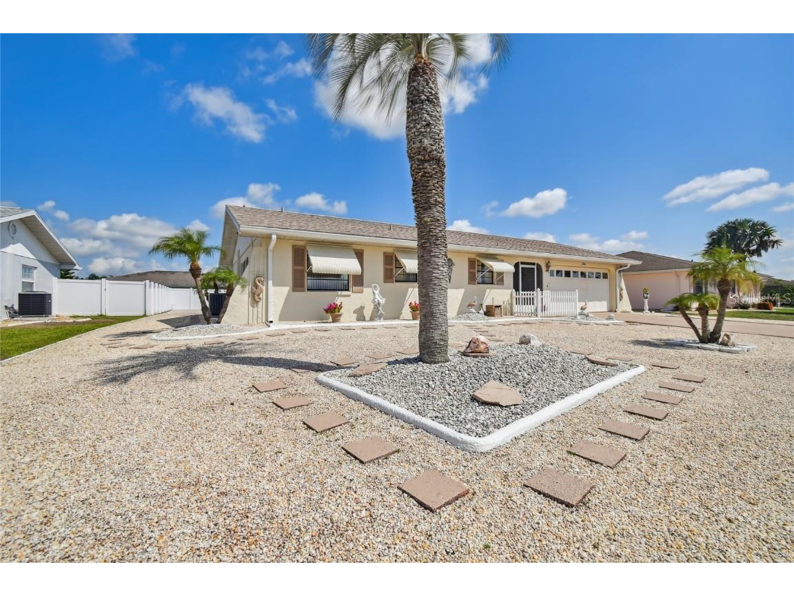 1901 N Pebble Beach Boulevard Sun City Center FL 33573 T3454830 image1