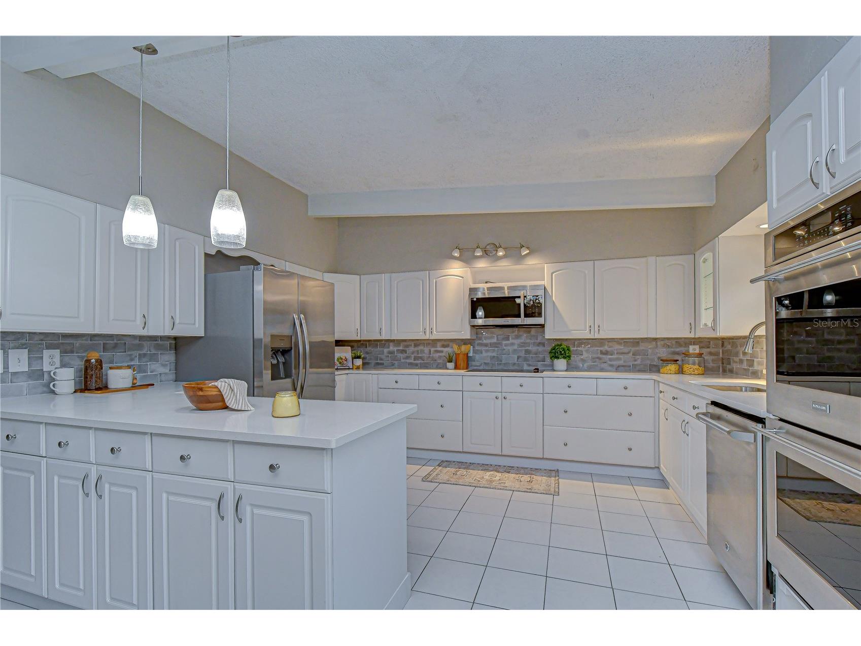 1901 Oxford Street N Saint Petersburg FL 33710 TB8504588 image23