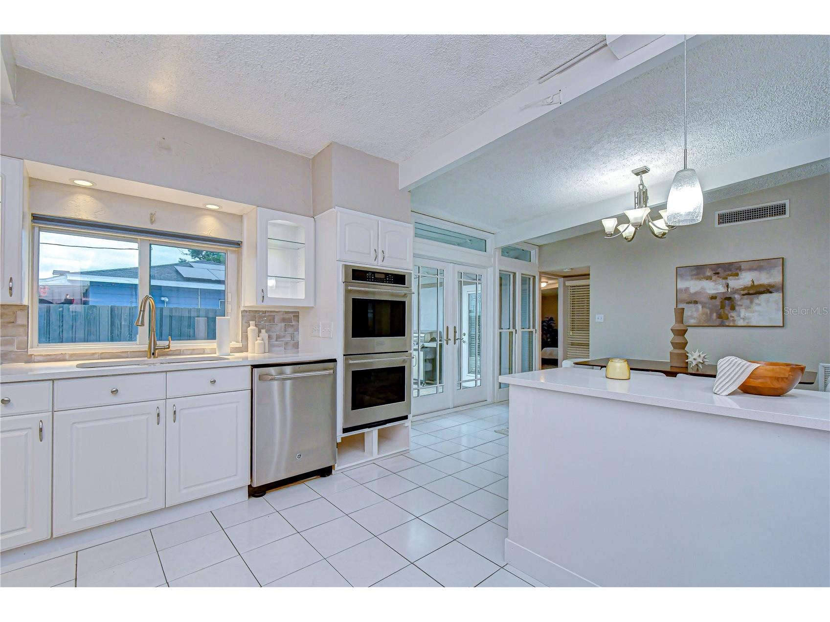 1901 Oxford Street N Saint Petersburg FL 33710 TB8504588 image27