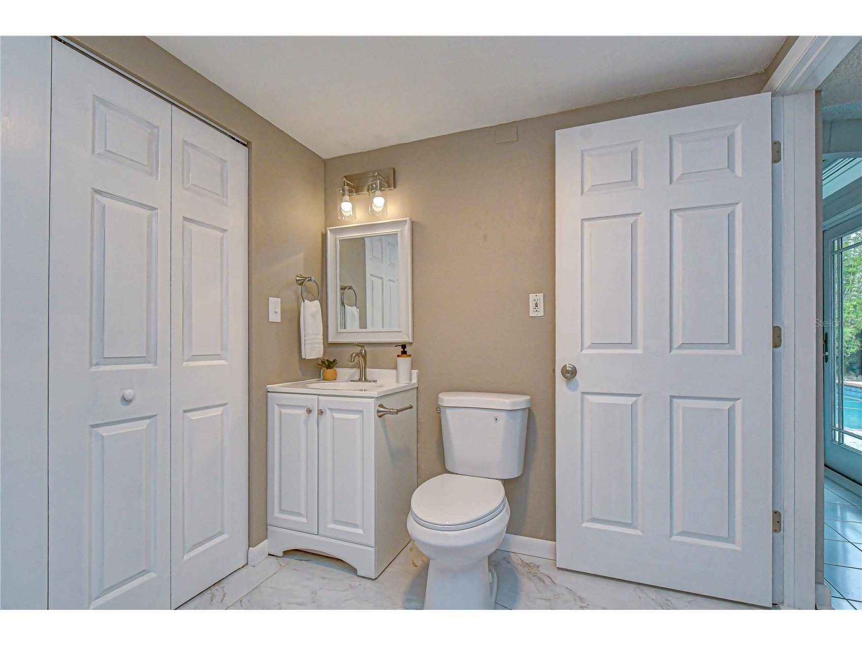 1901 Oxford Street N Saint Petersburg FL 33710 TB8504588 image29