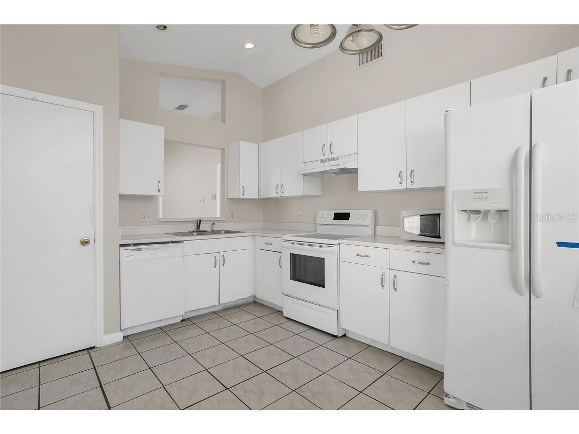 1901 Teaberry Court Orlando FL 32824 O6328369 image8