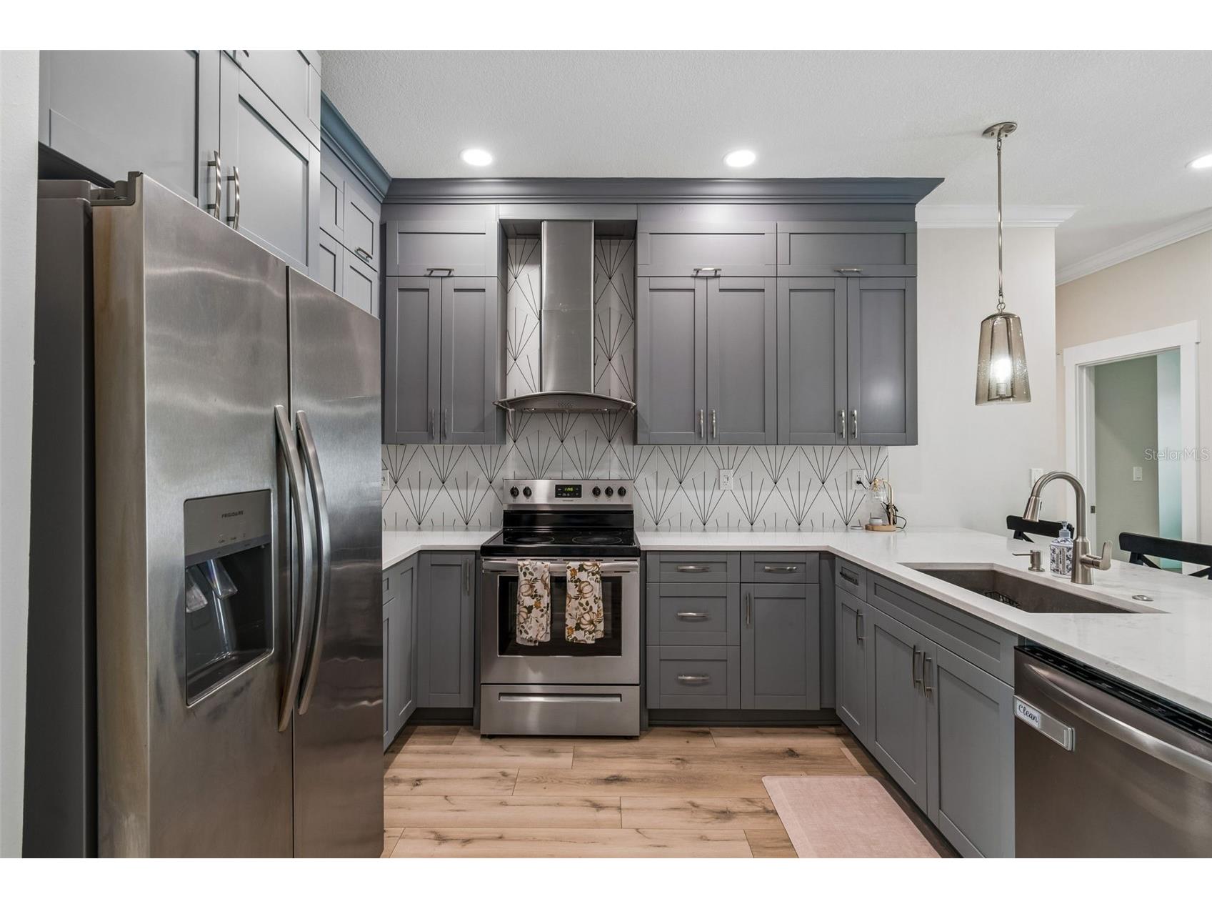 1901 W Cluster Avenue Tampa FL 33604 TB8488011 image19