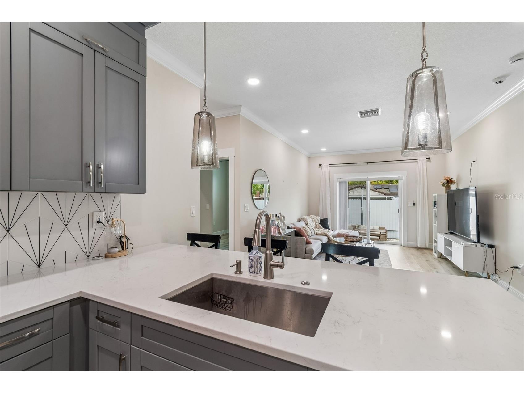 1901 W Cluster Avenue Tampa FL 33604 TB8488011 image22