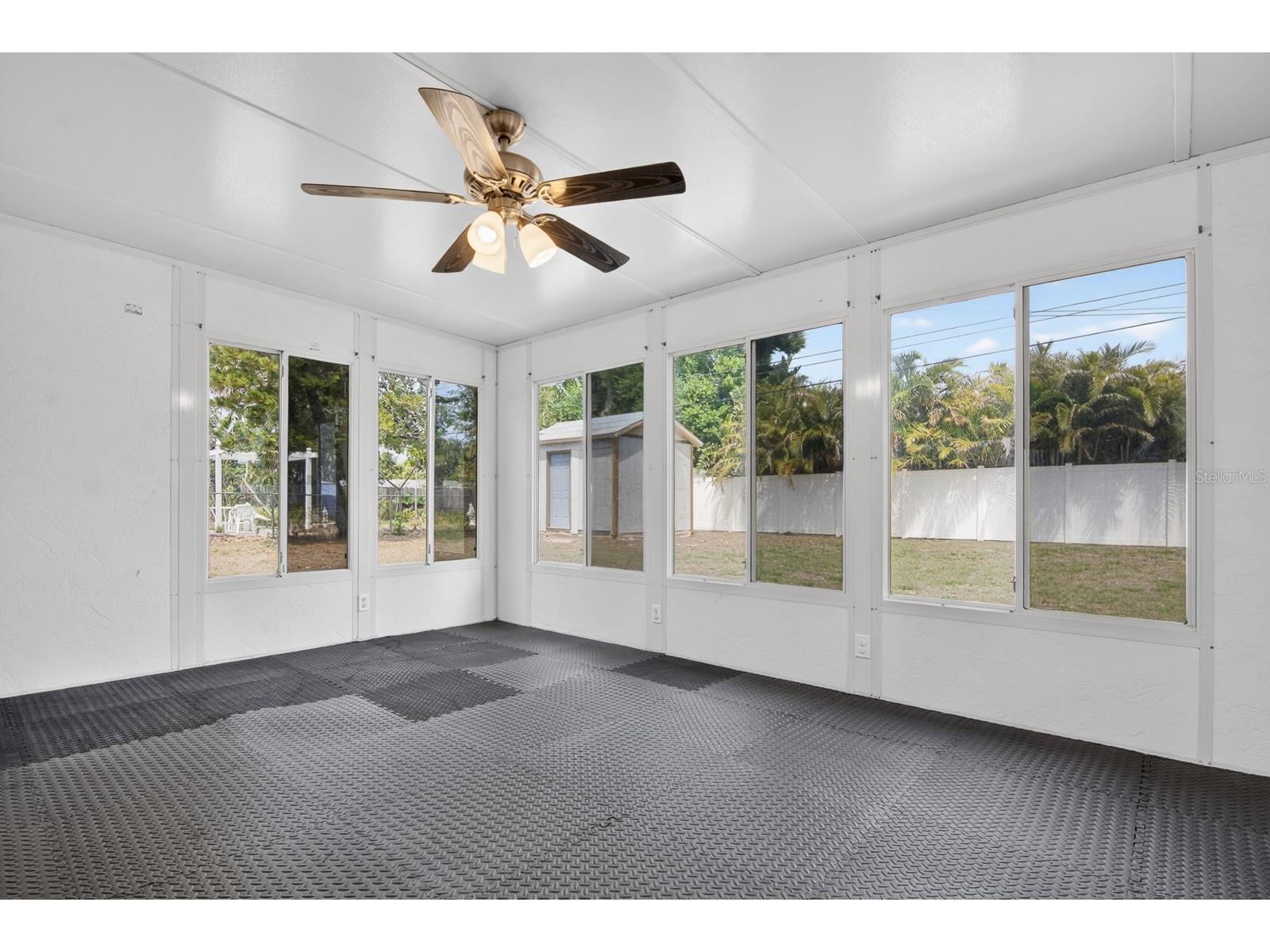 1901 Winchester Road N Saint Petersburg FL 33710 TB8476530 image17