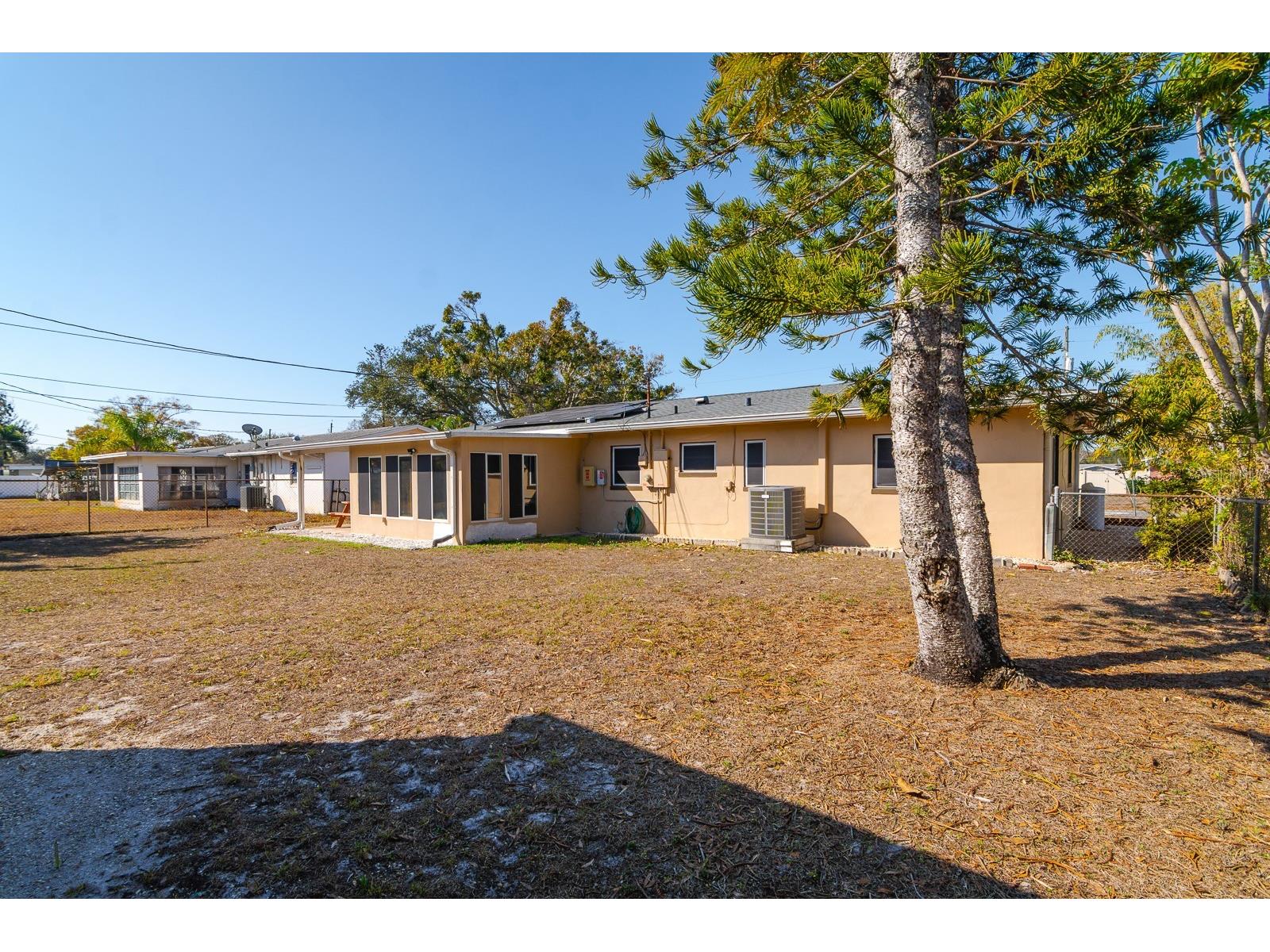 1901 Winchester Road N Saint Petersburg FL 33710 TB8476530 image41