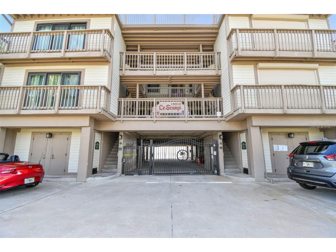 19010 Gulf Boulevard #203 Indian Shores FL 33785 TB8450015 image2