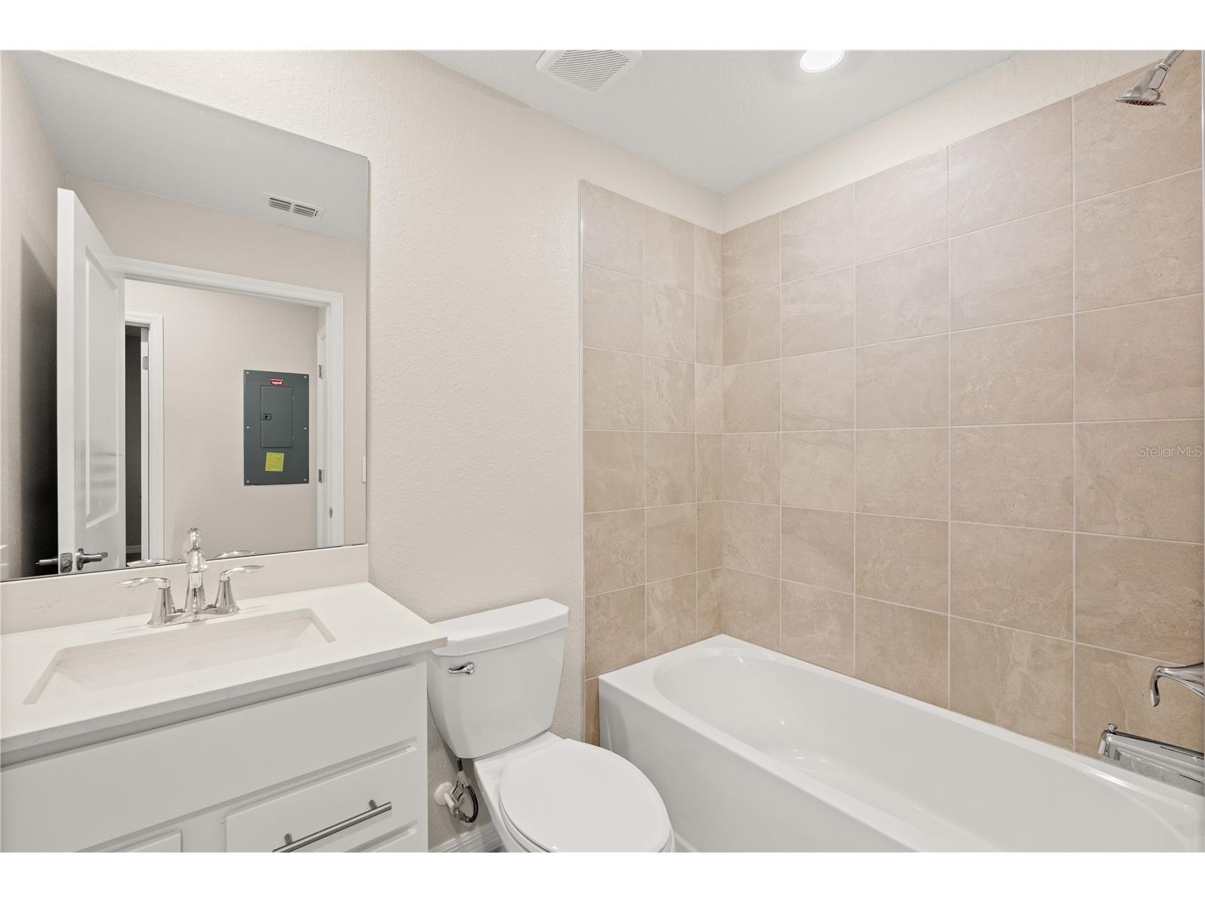 19015 Scallop Loop #103 Lakewood Ranch FL 34211 A4699527 image27