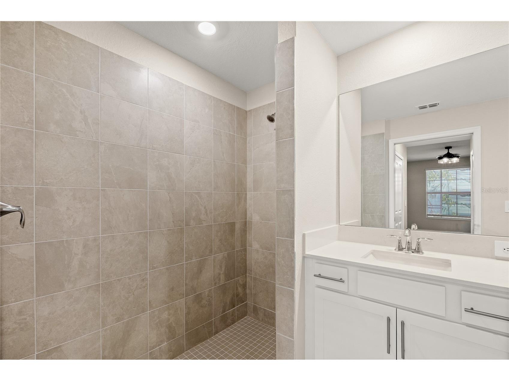 19015 Scallop Loop #103 Lakewood Ranch FL 34211 A4699527 image30