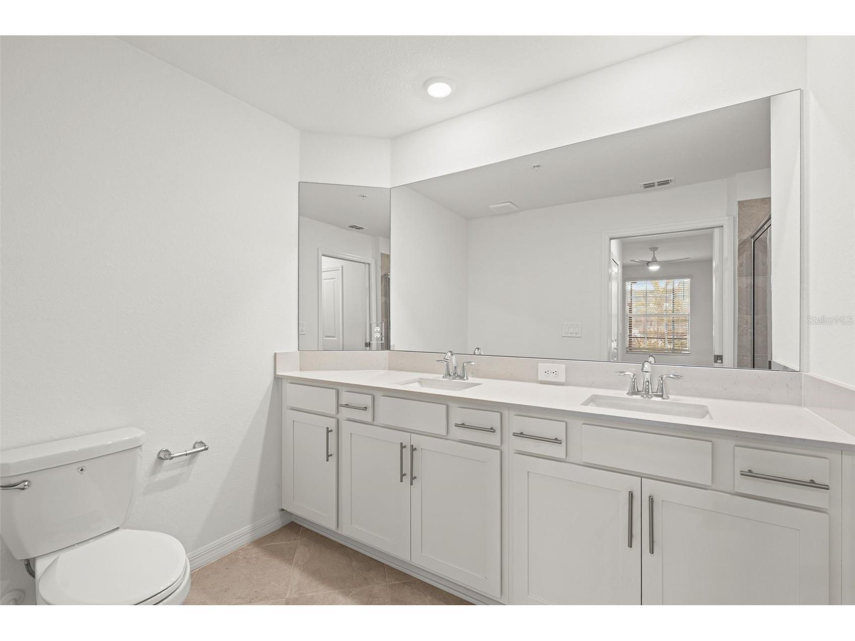 19015 Scallop Loop #104 Lakewood Ranch FL 34211 A4690588 image17