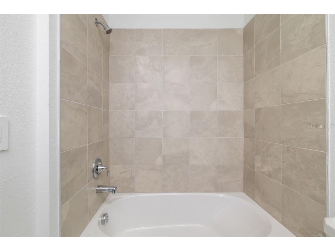 19015 Scallop Loop #204 Lakewood Ranch FL 34211 A4673735 image33