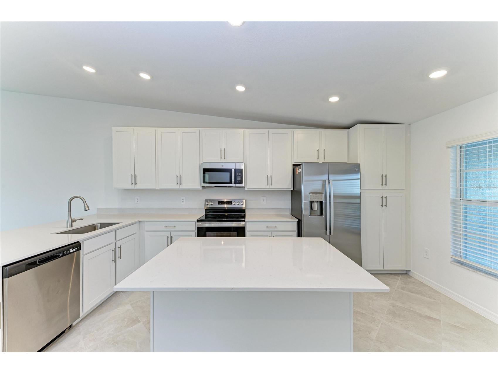 19015 Scallop Loop #7121 Lakewood Ranch FL 34211 A4675613 image20