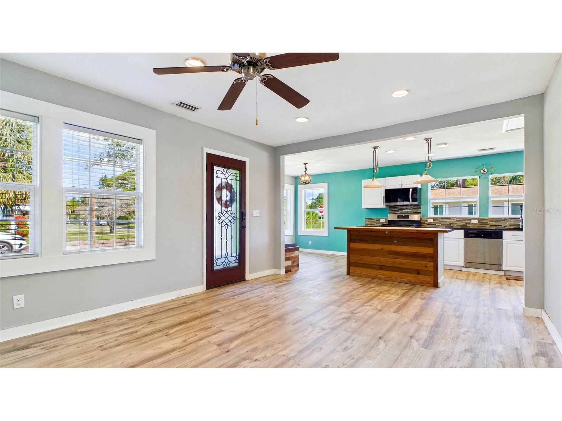 1902 53rd Street S Gulfport FL 33707 TB8525542 image7