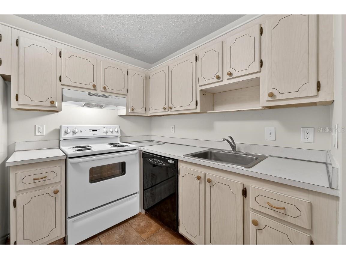 1902 Andover Street #203 Sun City Center FL 33573 TB8413297 image14