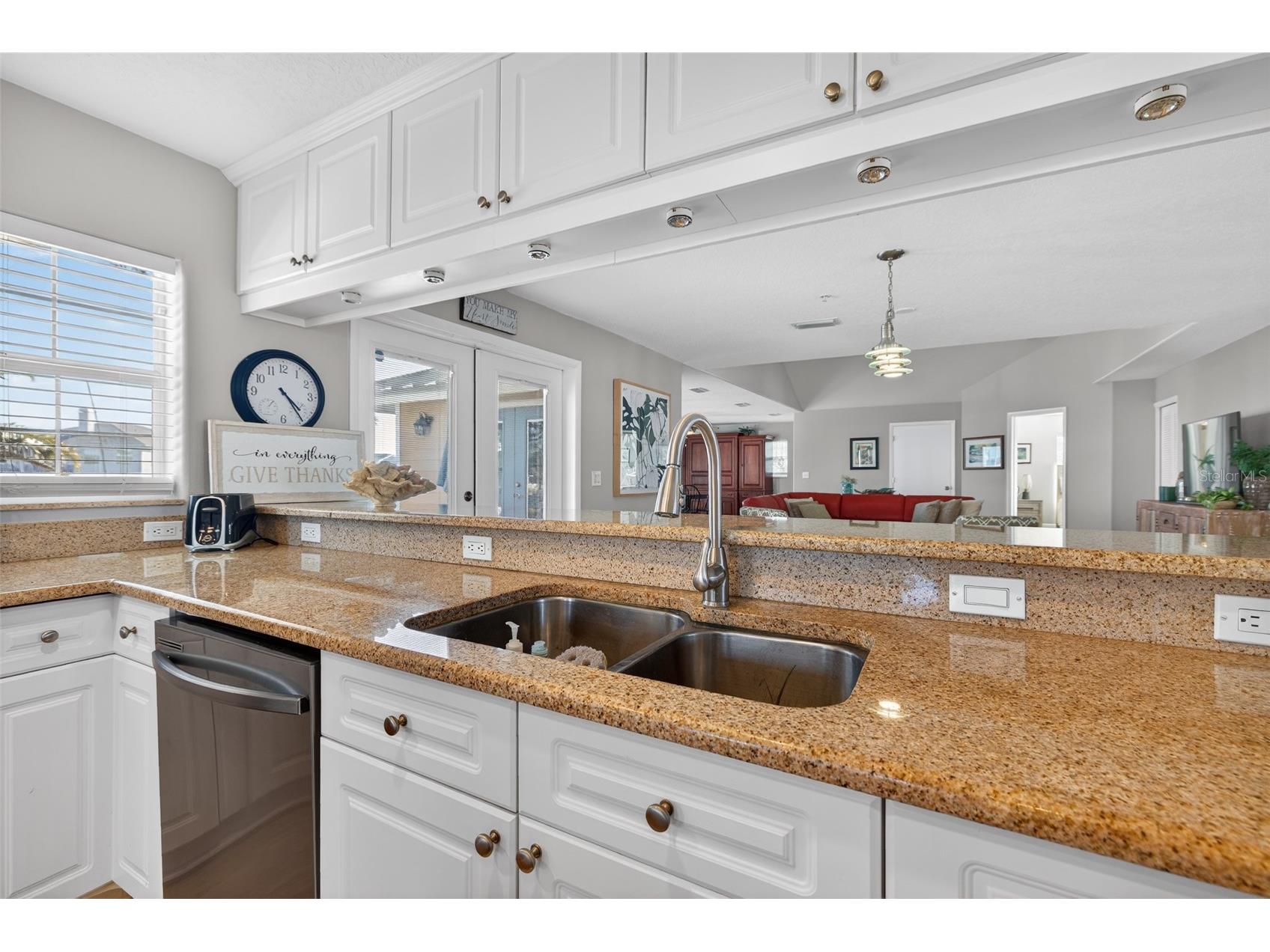1902 Arrowhead Drive NE Saint Petersburg FL 33703 TB8469860 image14