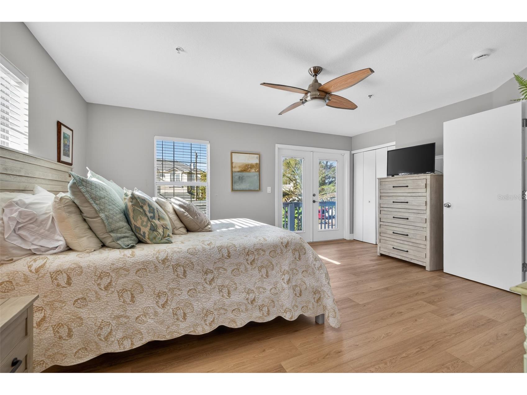 1902 Arrowhead Drive NE Saint Petersburg FL 33703 TB8469860 image25
