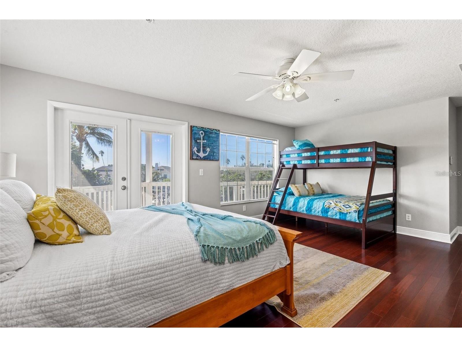 1902 Arrowhead Drive NE Saint Petersburg FL 33703 TB8469860 image30