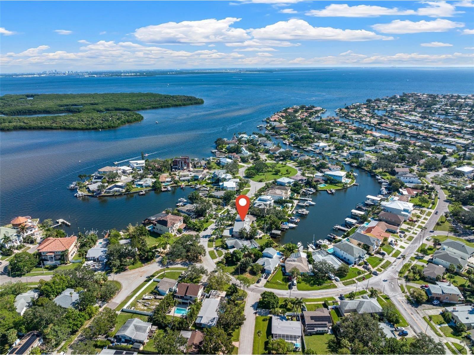 1902 Arrowhead Drive NE Saint Petersburg FL 33703 TB8469860 image4