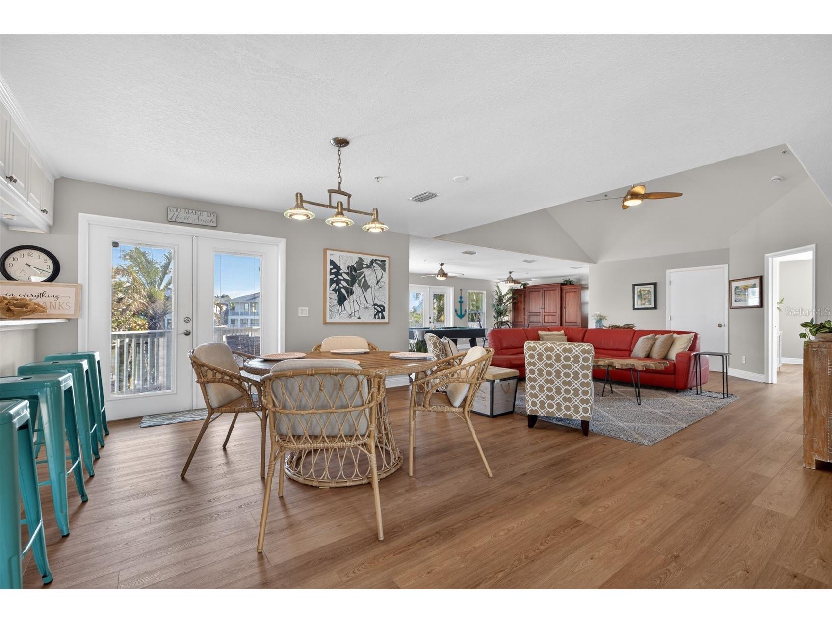 1902 Arrowhead Drive NE Saint Petersburg FL 33703 TB8469860 image5
