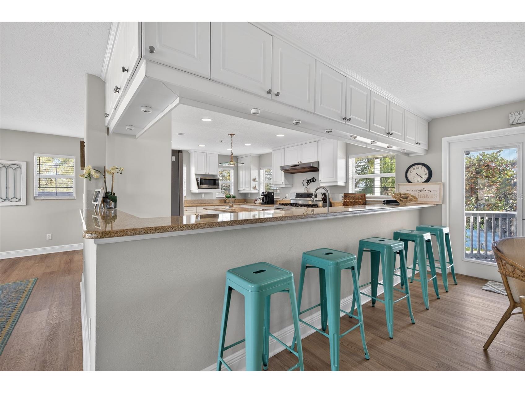 1902 Arrowhead Drive NE Saint Petersburg FL 33703 TB8469860 image8