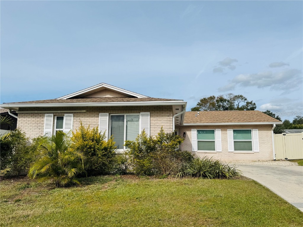 1902 Briarwood Street Dunedin FL 34698 TB8445412 image1