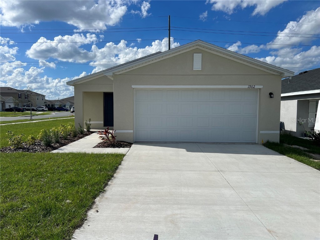 1902 Golden Beak Drive Eagle Lake FL 33839 C7478618 image1