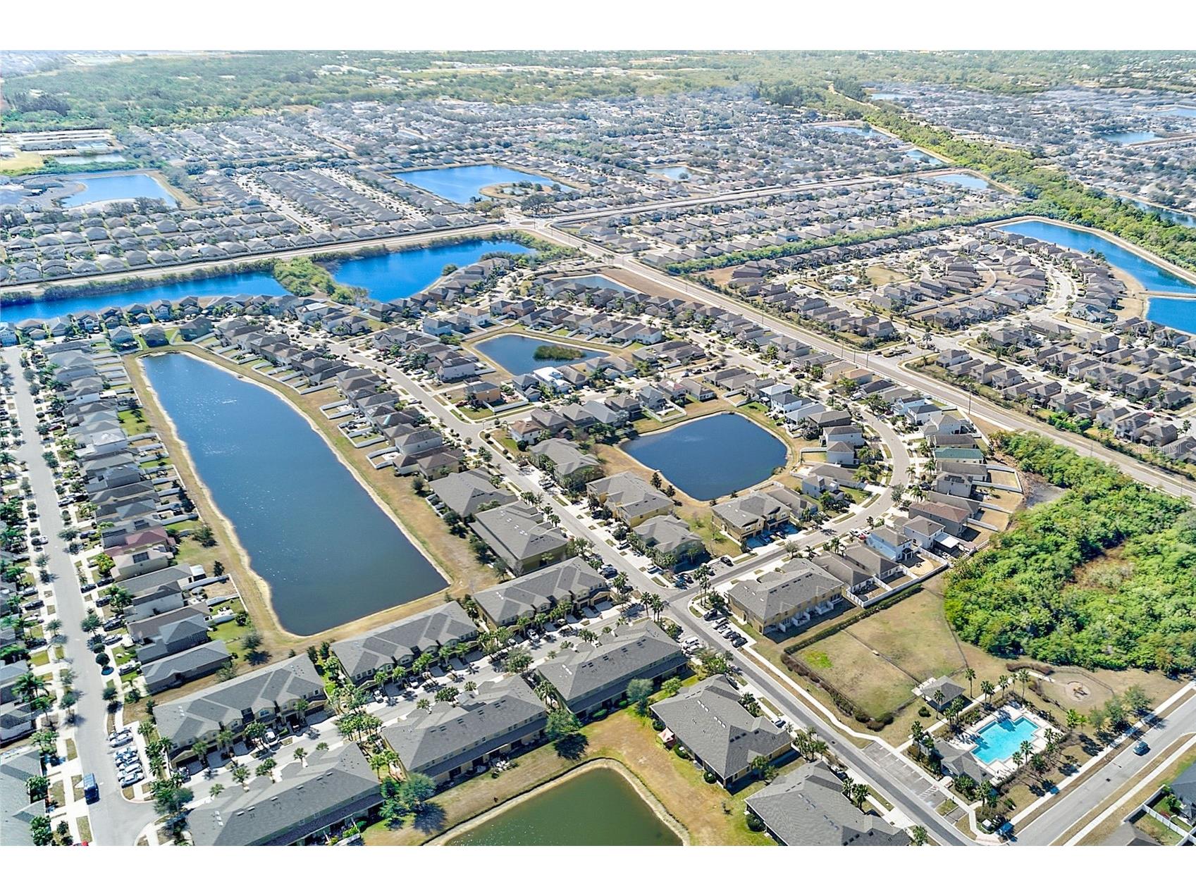 1902 Hawks View Drive Ruskin FL 33570 TB8475739 image40