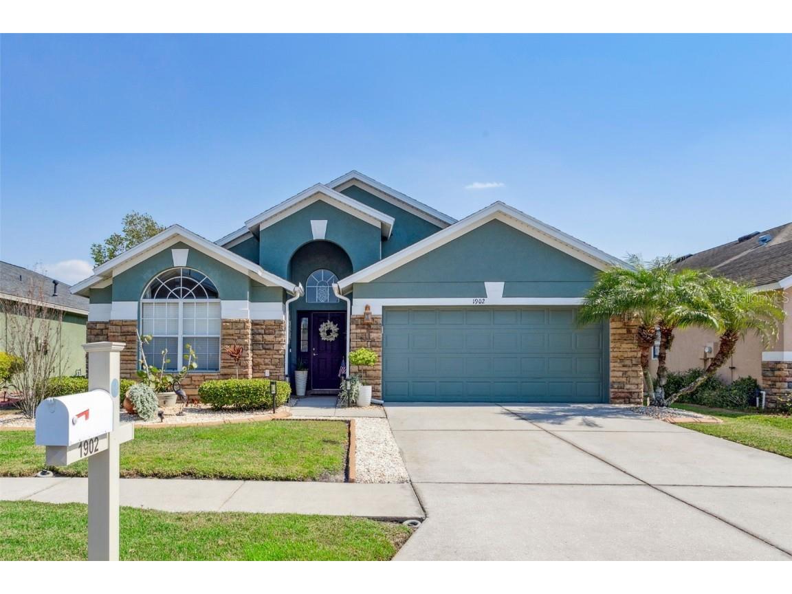 1902 Leybourne Loop Wesley Chapel FL 33543 T3432550 image1