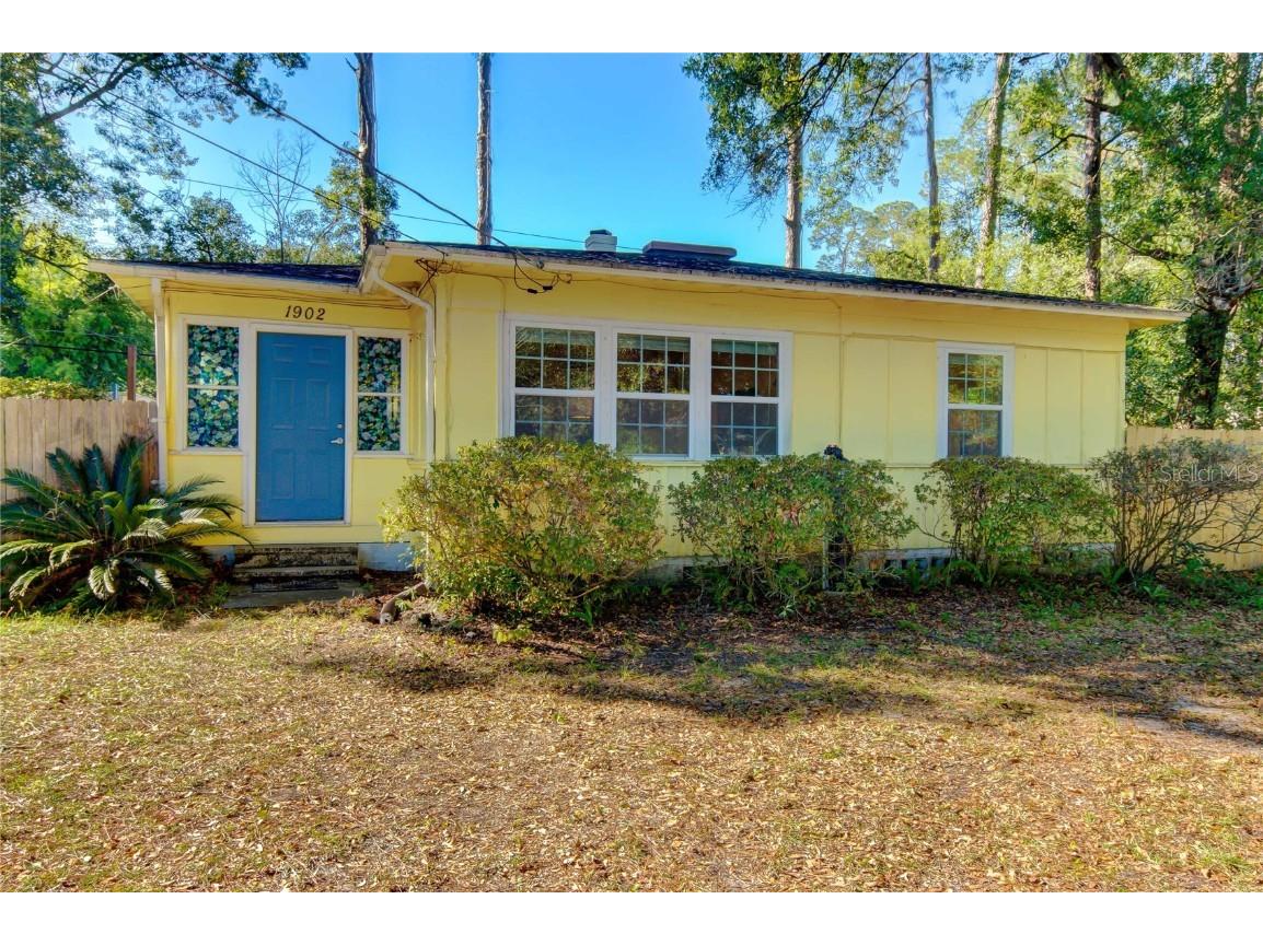 1902 NE 8th Street Gainesville FL 32609 GC526423 image1