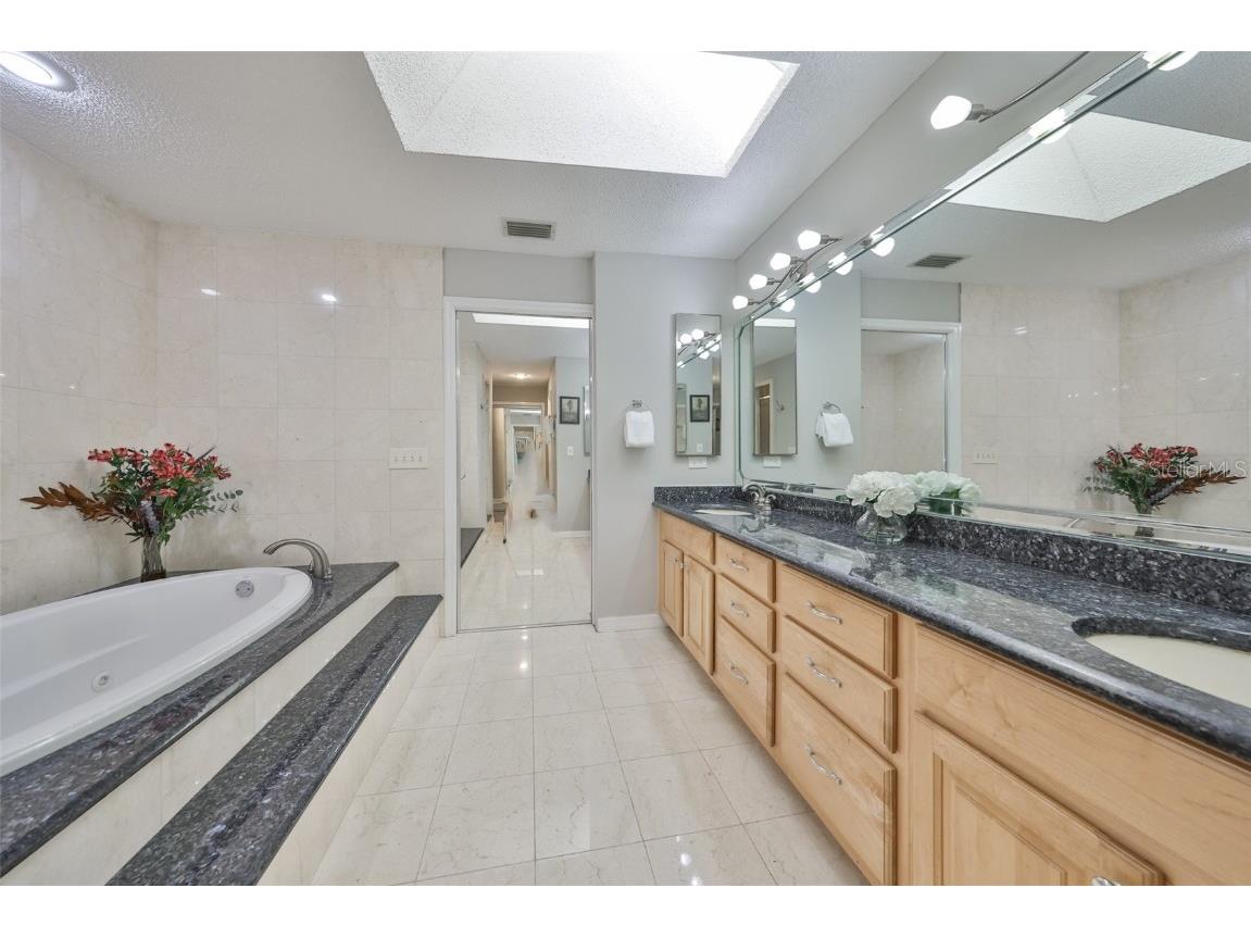 1902 Sweet Bay Court Plant City FL 33566 TB8436357 image19