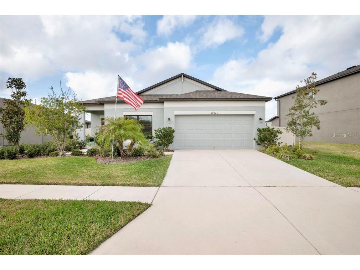 19025 Malinche Loop Spring Hill FL 34610 W7852469 image1