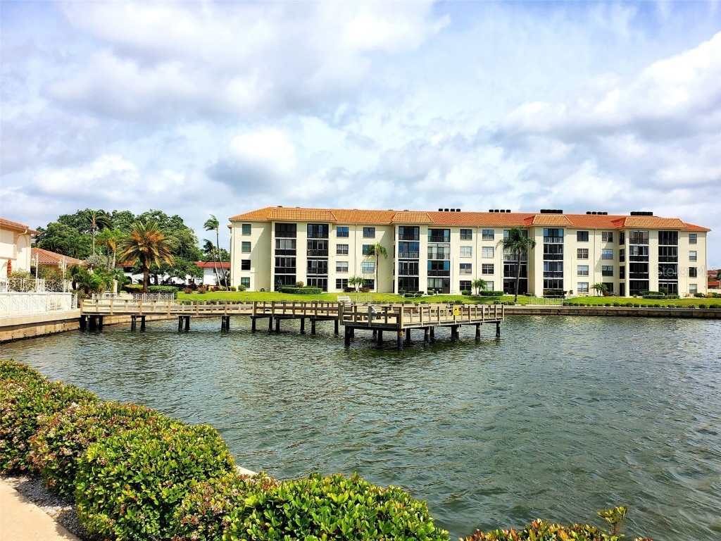 19029 Us Highway 19 N #4-10 Clearwater FL 33764 U8157226 image1