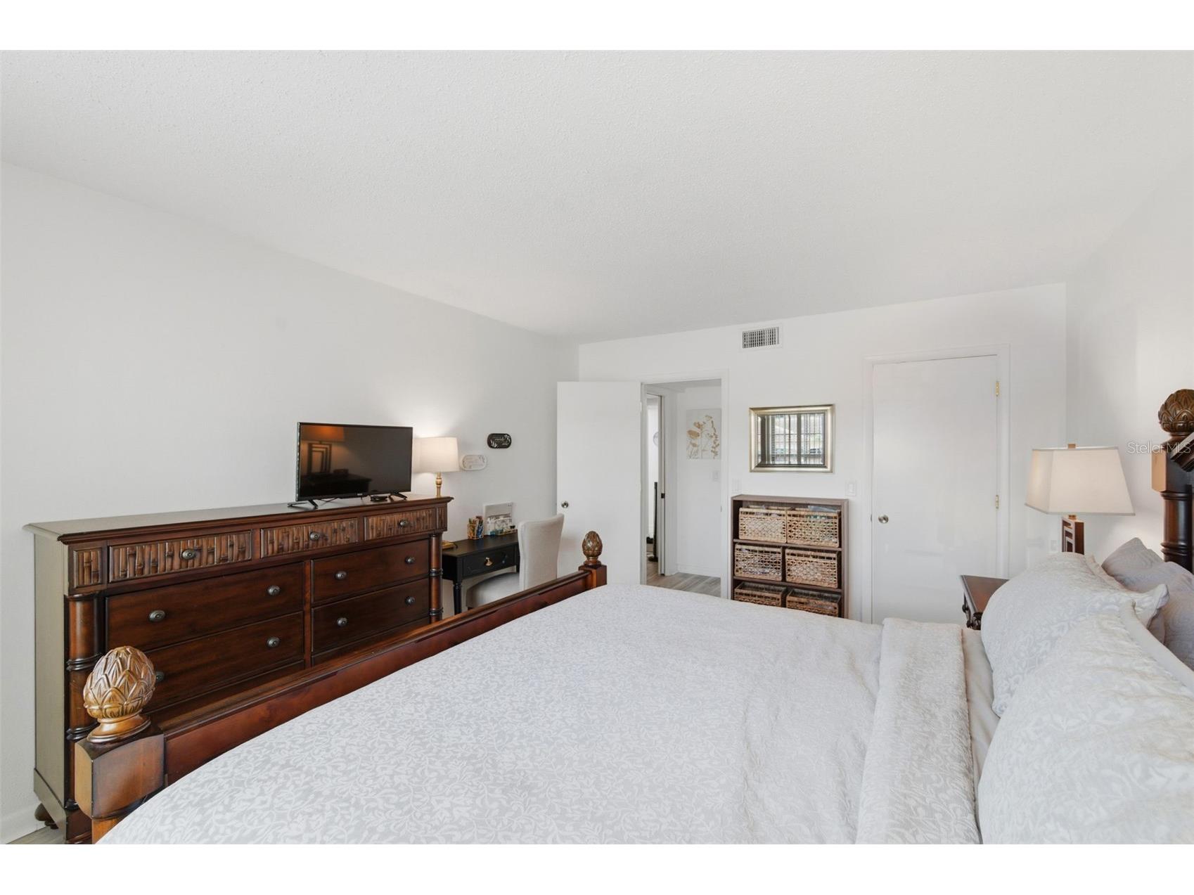 19029 Us Highway 19 N #6-10 Clearwater FL 33764 TB8475252 image20