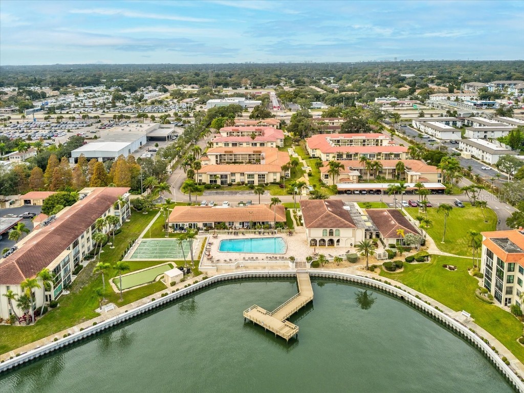 19029 Us Highway 19 N #6-13 Clearwater FL 33764 U8223711 image1