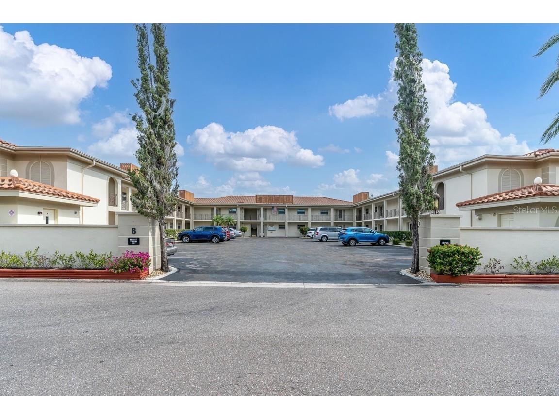 19029 Us Highway 19 N #6-14 Clearwater FL 33764 U8225398 image1